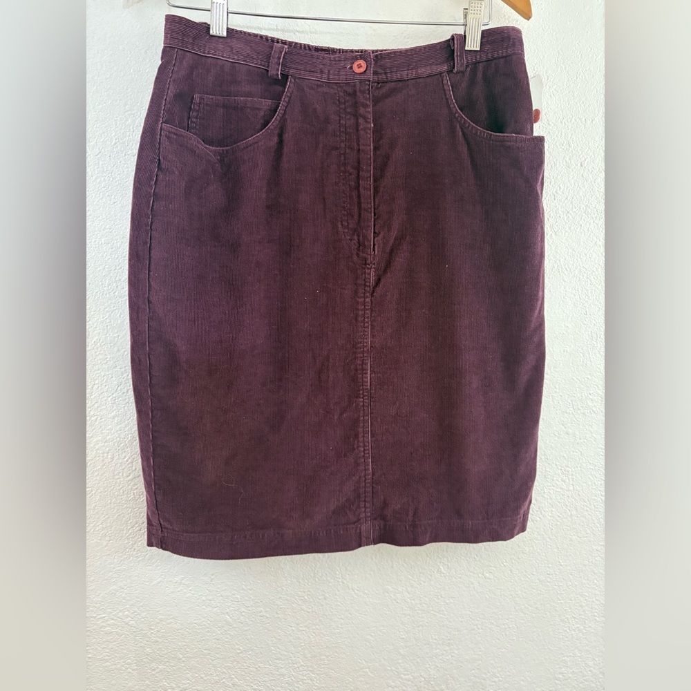 Jessica Tierney burgundy corduroy front pockets  pencil skirt size 12
